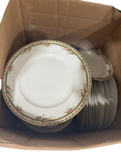 JEAN BOYER LIMOGES 
White porcelain dinner...