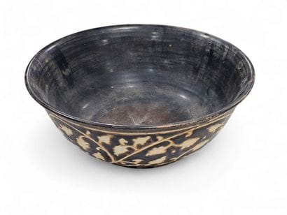 20th century WORK
Large round glazed earthenware...