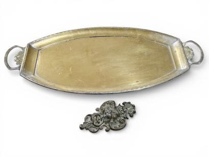 SET OF BIBELOTS including :
Brass bowl and...