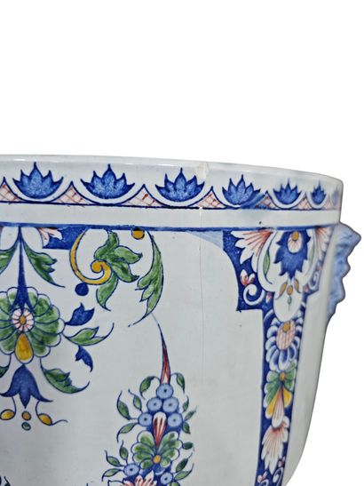 GIEN 20th century 
Earthenware two-handled...