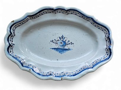 MIDDLE FRANCE
Oval earthenware dish with...