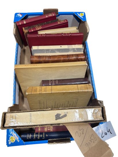 SET OF BOOKS from the 1940s
Seventeen volumes
RAMUNTCHO...