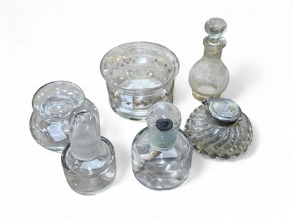 SET OF GLASSWARE including:
Candy box, two...