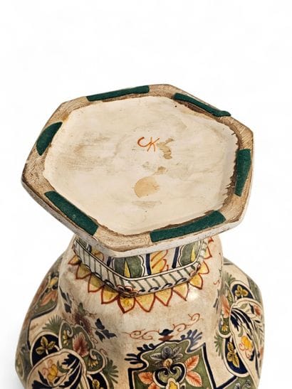 PORTUGUESE WORK 20th century
Two fine earthenware...