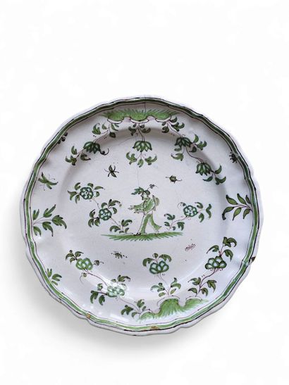 MOUSTIERS XVIIIème siècle 
Assiette ronde...