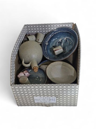 LOT OF 1940s earthenware CHEMINEE POTS
Set...