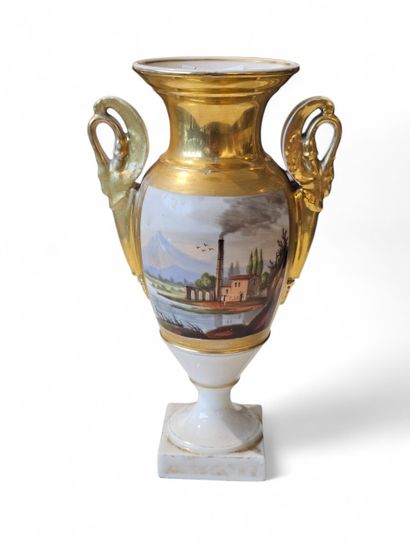 PARIS XIXth century 
Porcelain urn vase,...