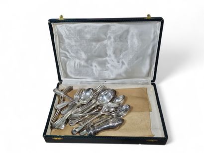 RAVINET ETCIE 
Twelve forks and twelve dessert...