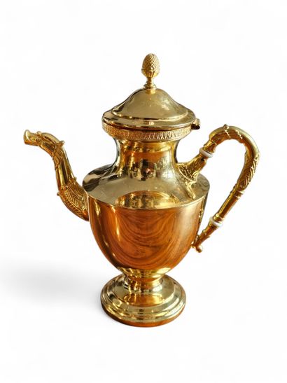 ORFEVRE Etoile P.E.M.A.J
Gilt metal tea and...