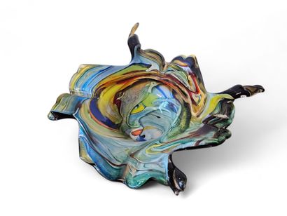 MURANO circa 1960-1970
Free-form bowl in...