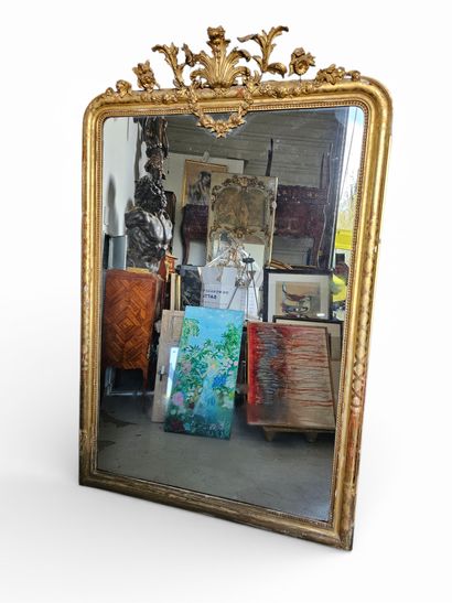 IMPORTANT wood and gilded stucco MIRROR decorated...