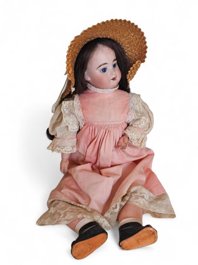 AM 5 DEP GERMANY
Bisque head doll, blue eyes,...
