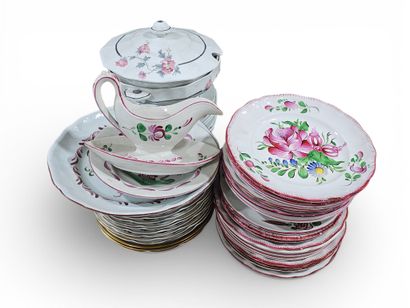 Porcelain crockery set
Includes
Soup tureens,...
