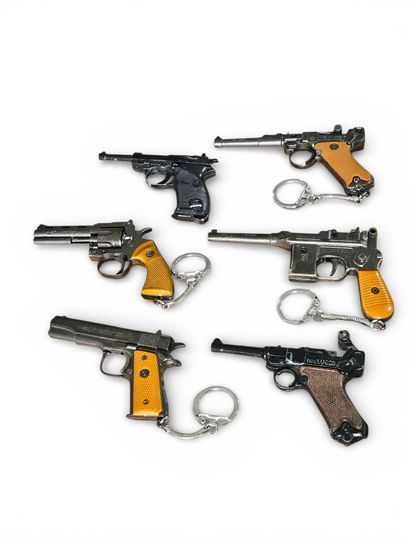 SET OF KEY DOORS in the shape of pistols...