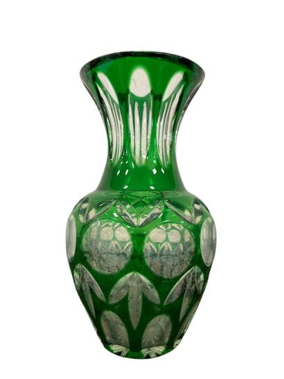 BOHEME
Green crystal vase
Dim : 20,5 cm