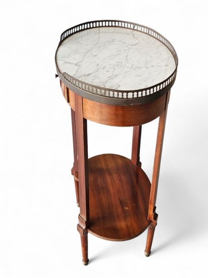 XXth century WORK in the Louis XVI style
Small...