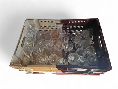 Glassware, crockery and miscellaneous se...