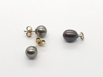 PAIR OF EARRINGS in yellow gold 750° set...