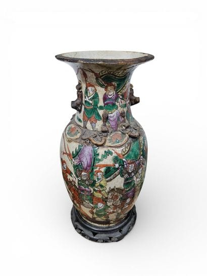 Nanjing 20th century
Cracked porcelain vase
Size:...
