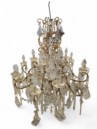 Large brass chandelier with pendants