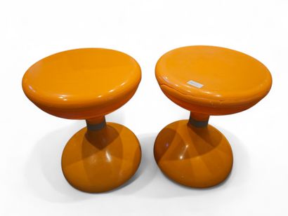 SGABELLO AMERICANO 
Pair of stools in orange...