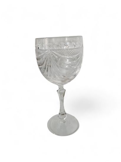 CRISTALLERIE DE LORRAINE
Set of 37 crystal...
