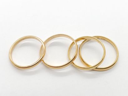 CHAIN in 750° yellow gold 
Four wedding rings...
