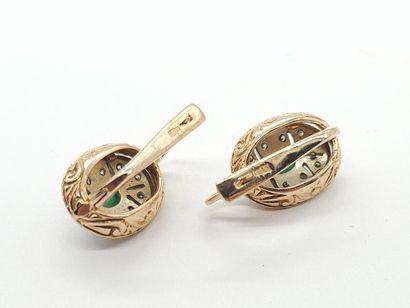PAIR OF EARRINGS in 585° yellow gold set...