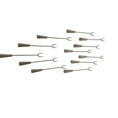 SET of twelve 925° silver picks
Weight :...