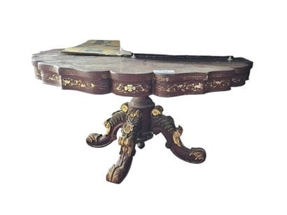 VIETNAM END OF THE 19th CENTURY
Coffee table...