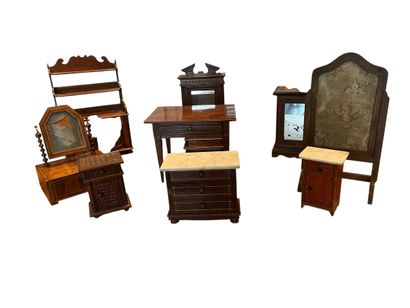 SET of ten pieces of dolls' furniture in...