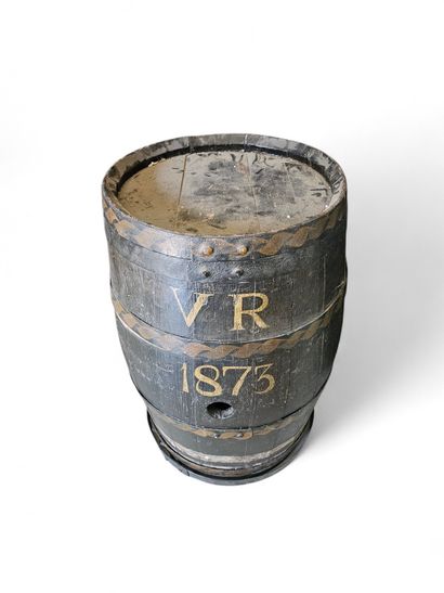 A wooden barrel