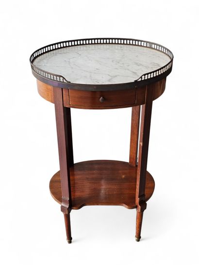 XXth century WORK in the Louis XVI style
Small...