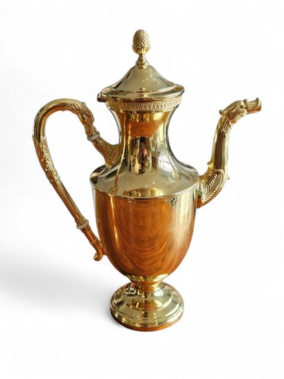 ORFEVRE Etoile P.E.M.A.J
Gilt metal tea and...
