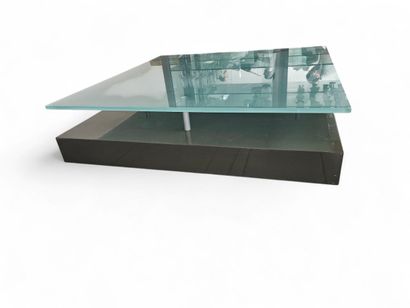 CITY
Square coffee table with grey lacquered...