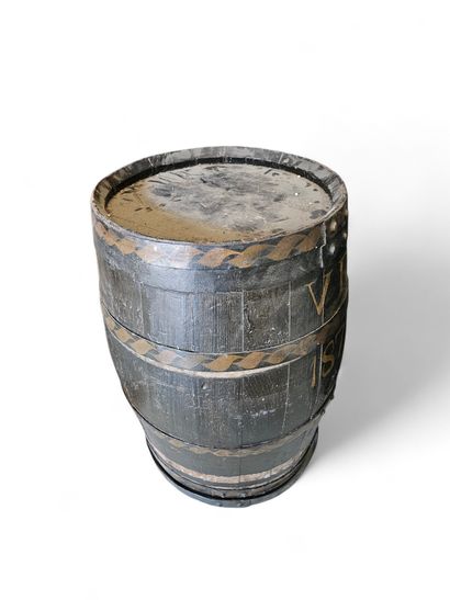 A wooden barrel