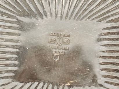 GOHRAM AND Cie 
Silver (.925) gadrooned pocket...