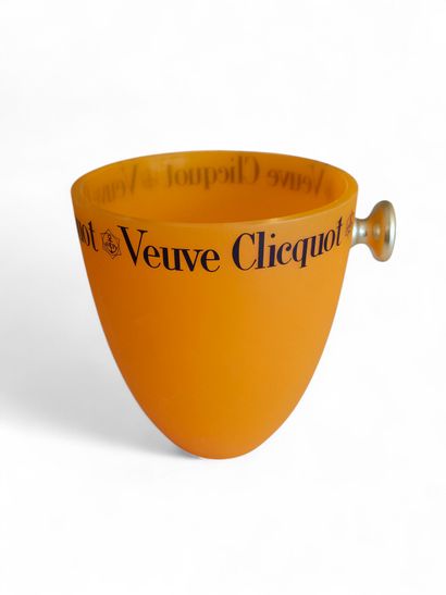 VEUVE CLICQUOT-PONSARDIN
REUNION of FIVE...