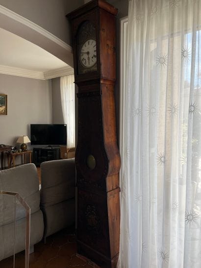 OVEL A BRIANCON 
Comtoise
Dim : 242 x 44...