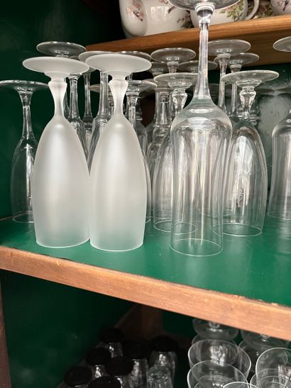 Dans le Buffet, étagère du milieu en haut
BACCARAT
