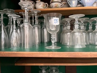 Dans le Buffet, étagère du milieu en haut
BACCARAT
