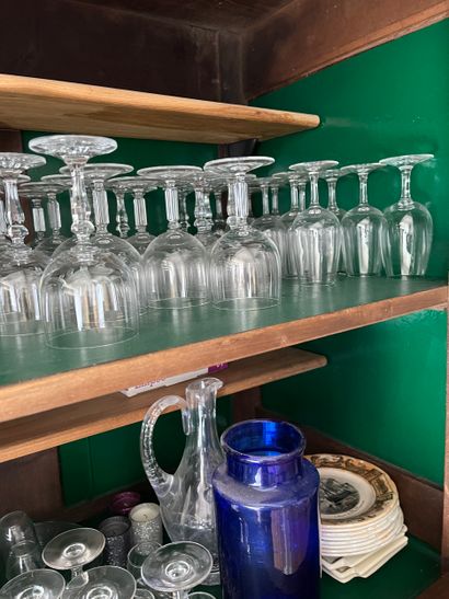 Dans le Buffet, étagère du milieu en haut
BACCARAT
