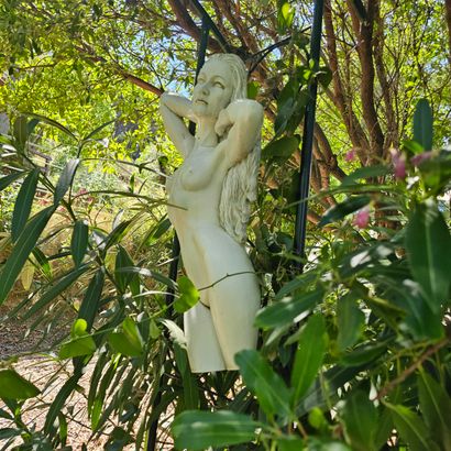 ENSEMBLE DE STATUES en pierre reconstituée...