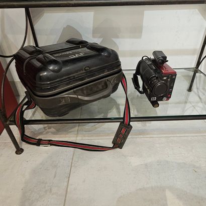 JVC 
Camescope et sa malette
En l'état