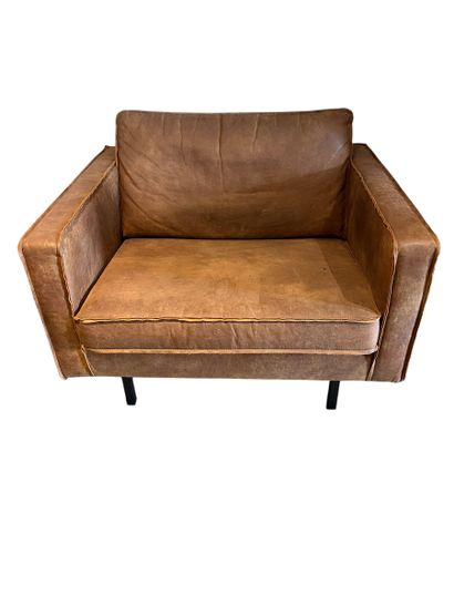 DECO RUE
Fauteuil en cuir brun recyclé
Dim...