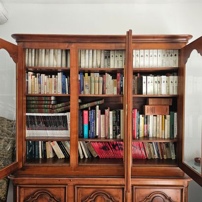 ENSEMBLE DE LIVRES BROCHES ET RELIES
Notamment...