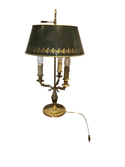 LAMPE BOUILLOTTE de style Empire en bronze...