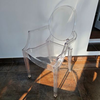 PHILIPPE STARCK modèle GHOST
Deux fauteuils...