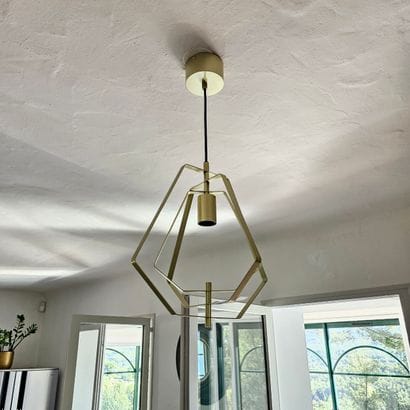 ENSEMBLE DE DEUX LUMINAIRES ET UNE APPLIQUE...