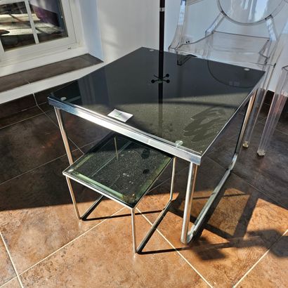 Table basse rectangulaire, pietement en métal...